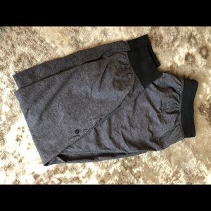 Lululemon size 8 gray joggers